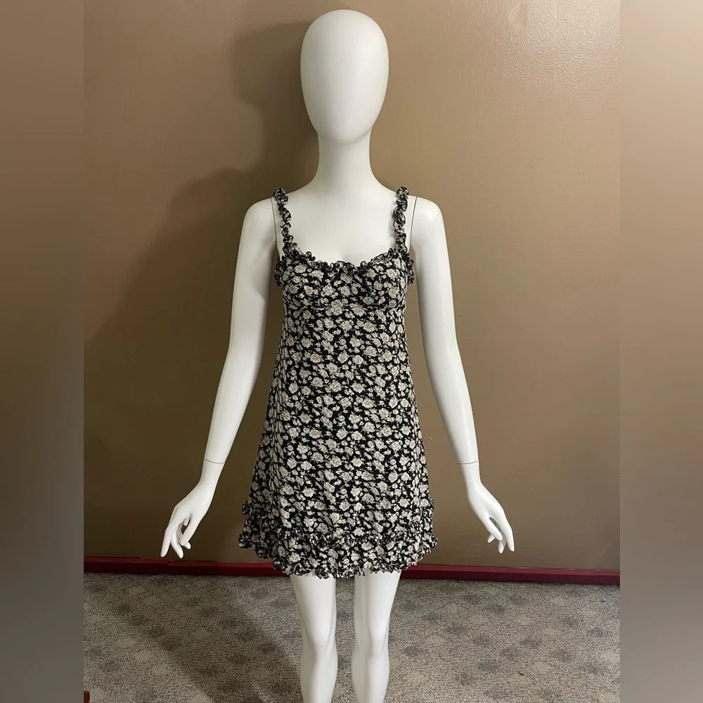 Rare Anna Sui Floral 90s Mini Dress Size 2 Fashion 8212143 Black Flowers Dogwood - Picture 1 of 12